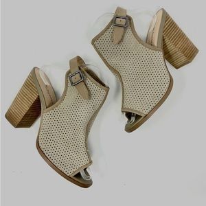 KELSI DAGGER Brooklyn Goya Perforated Heel 8